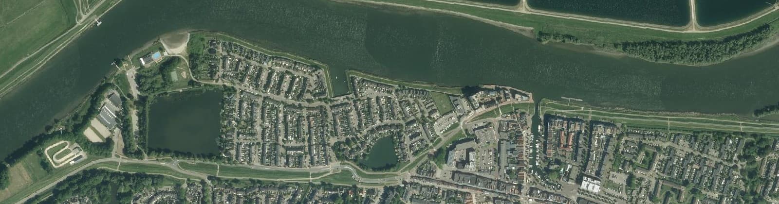 Luchtfoto van Oud-Beijerland Spuioeverwijk