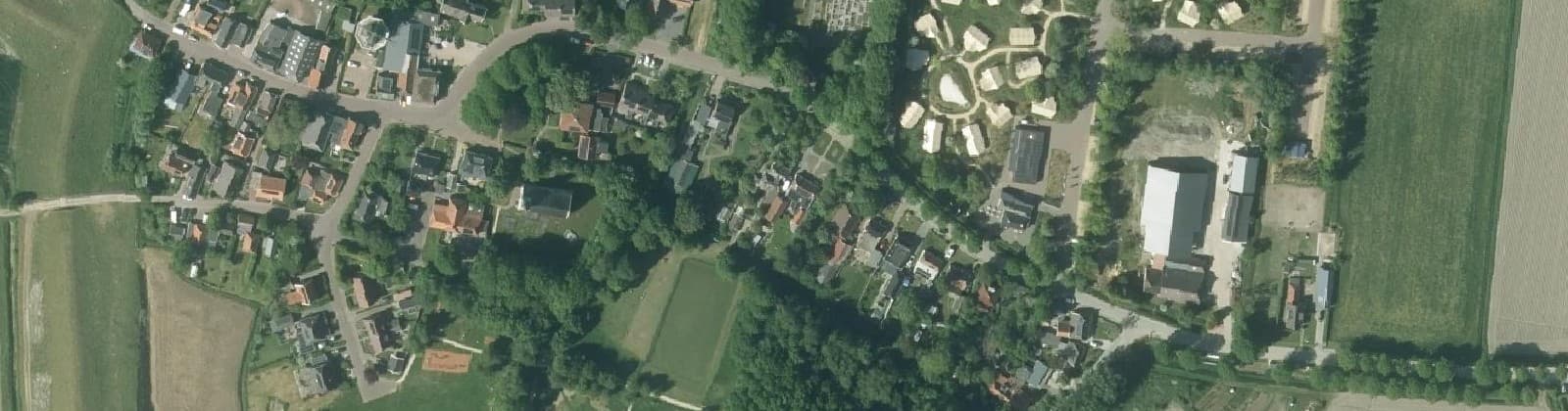 Luchtfoto van Vierhuizen