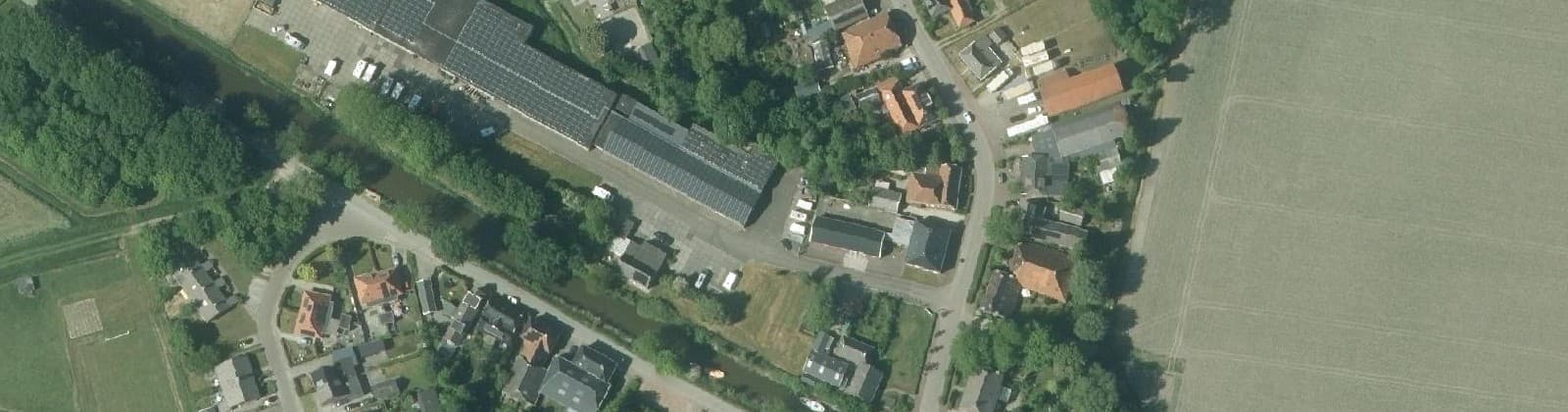 Luchtfoto van Warfhuizen
