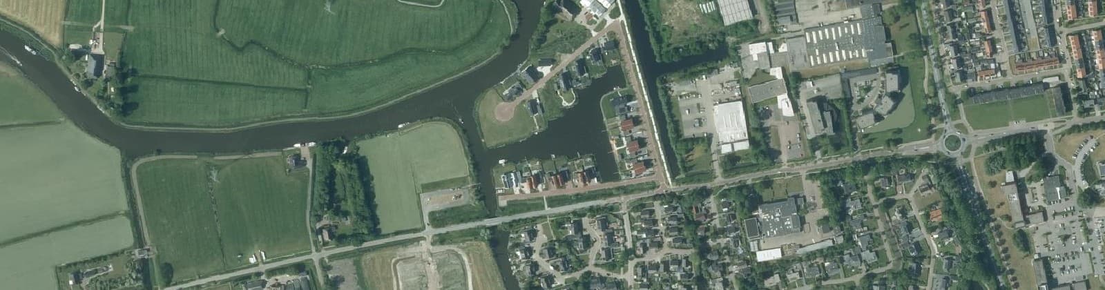 Luchtfoto van Dokkum De Woudhorne