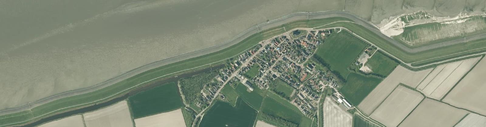 Luchtfoto van Wierum