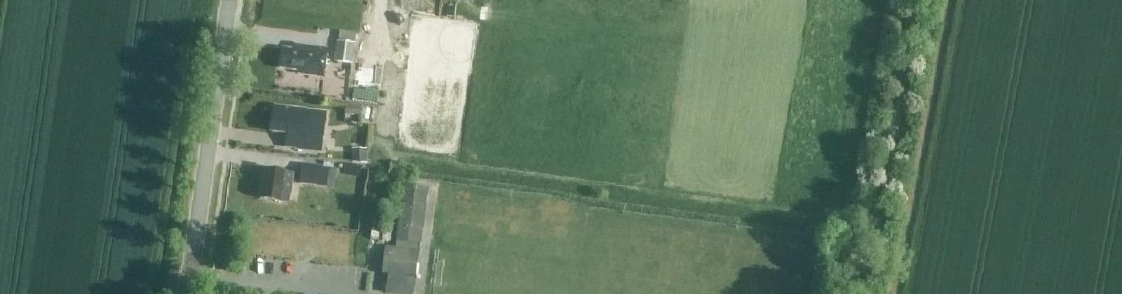 Luchtfoto van Meedhuizen