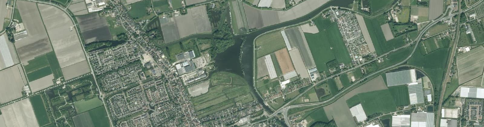 Luchtfoto van Laanweg en Waarddijk