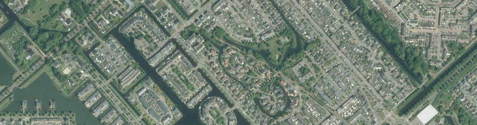 Luchtfoto van Zuidwijk