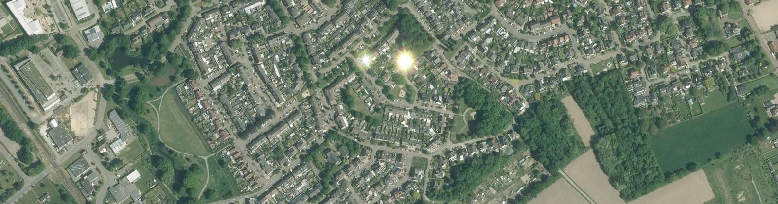 Luchtfoto van Luneven