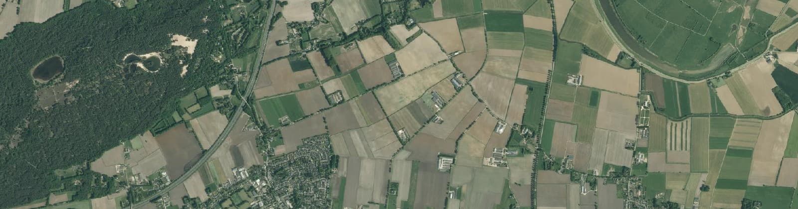 Luchtfoto van Overige verspreide huizen Schaijk