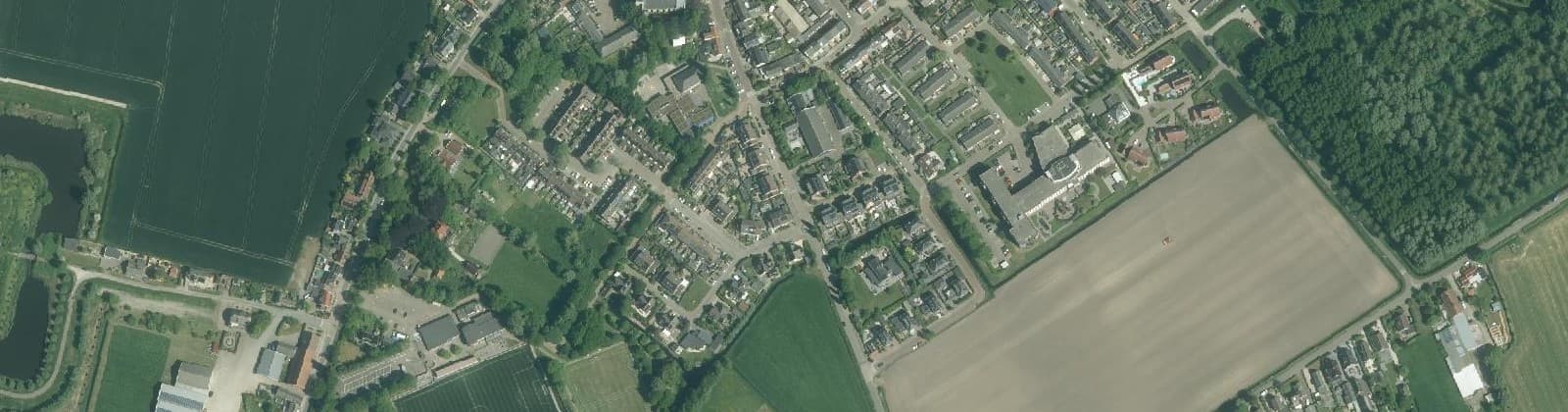 Luchtfoto van Nieuwenhoorn