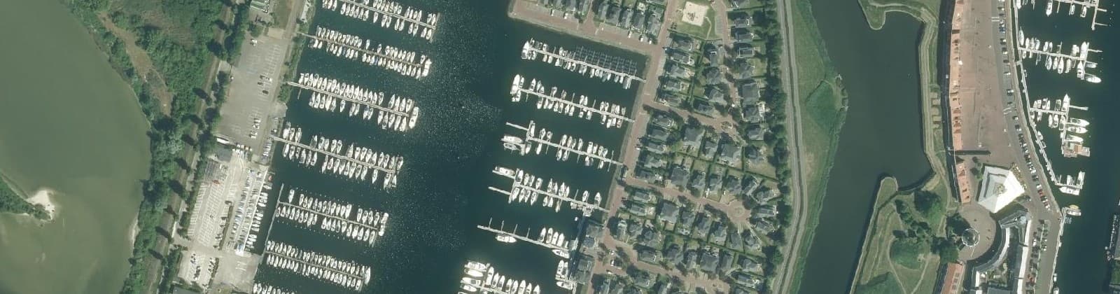 Luchtfoto van Heliushaven