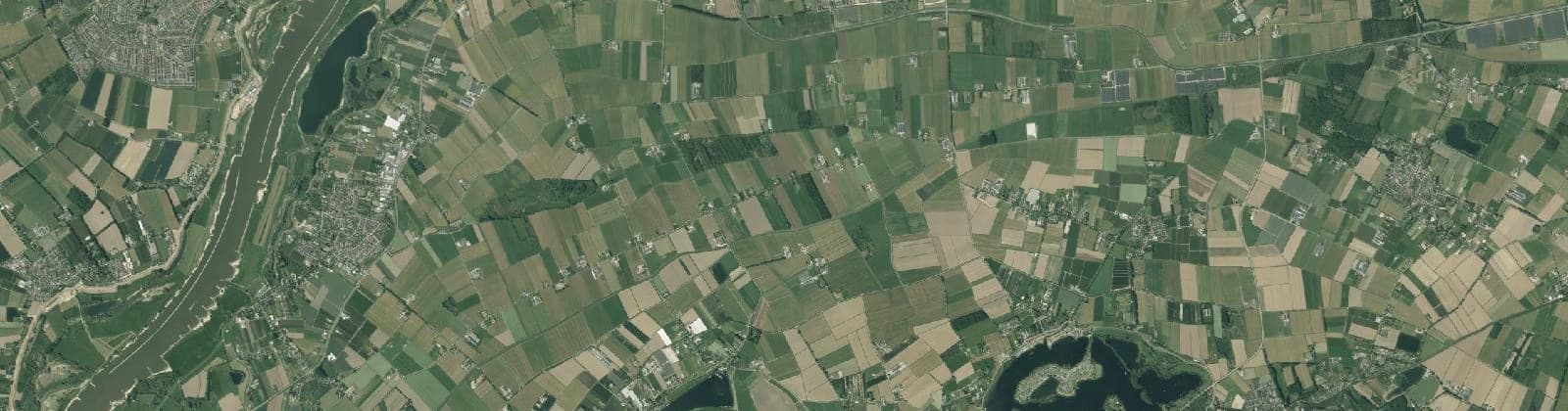 Luchtfoto van West Maas en Waal