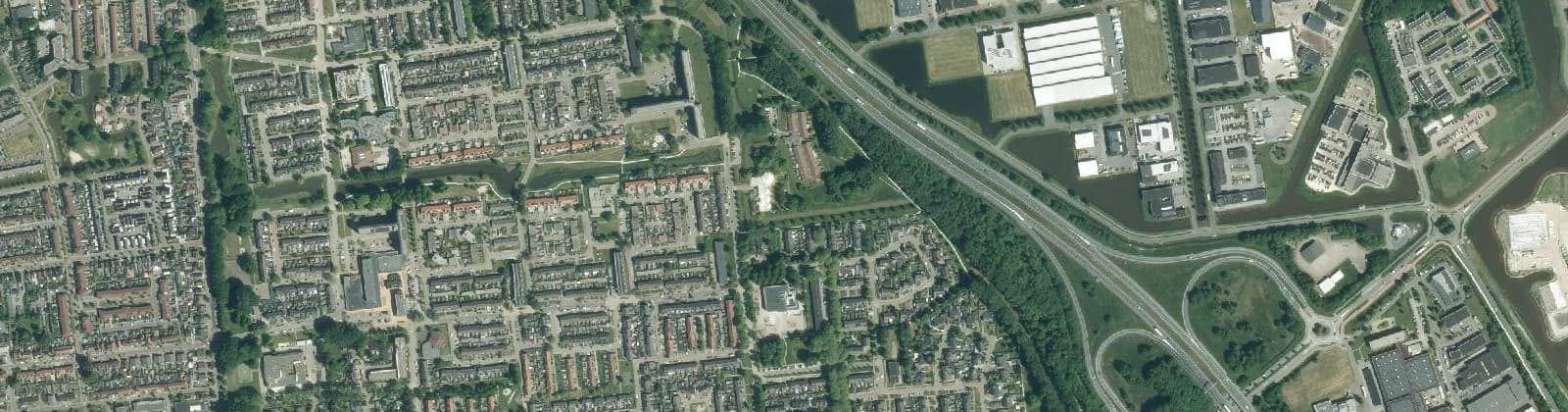 Luchtfoto van De Wiken