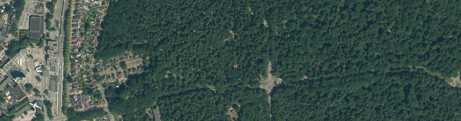 Luchtfoto van Wijk 41 Emmen-Centrum Oost