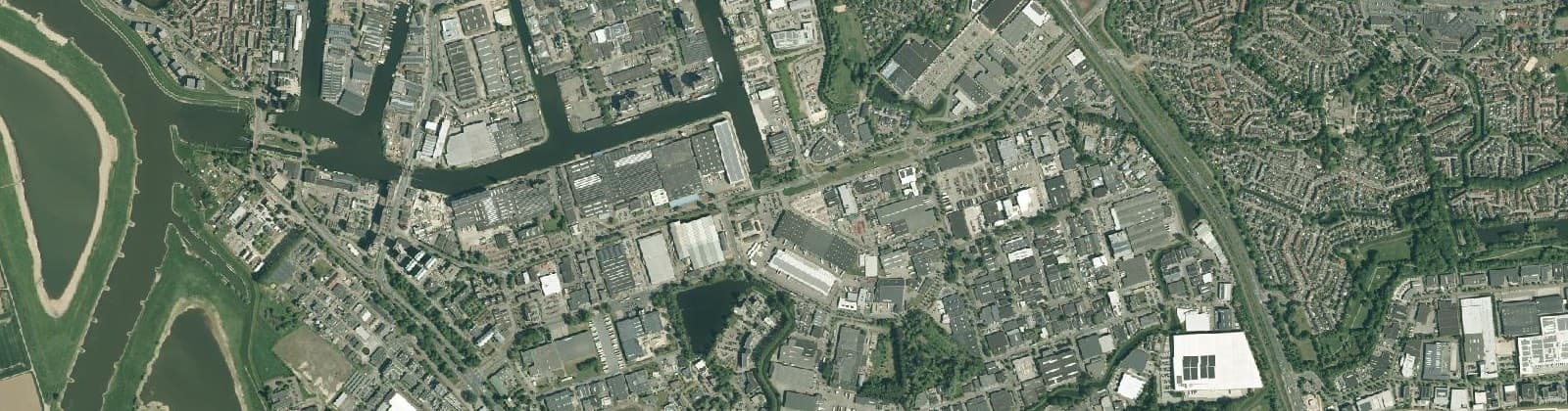 Luchtfoto van Rivierenwijk en Bergweide