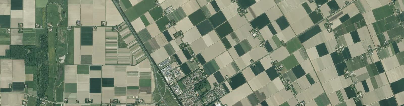 Luchtfoto van Wijk 06 Ens