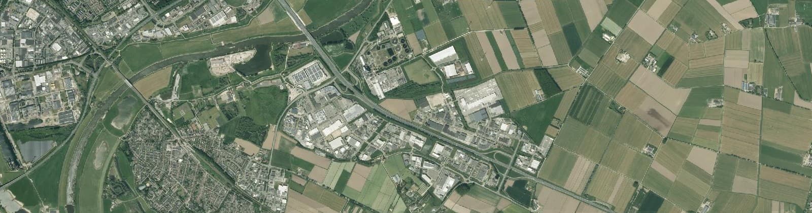 Luchtfoto van Wijk 01 Bedrijventerrein