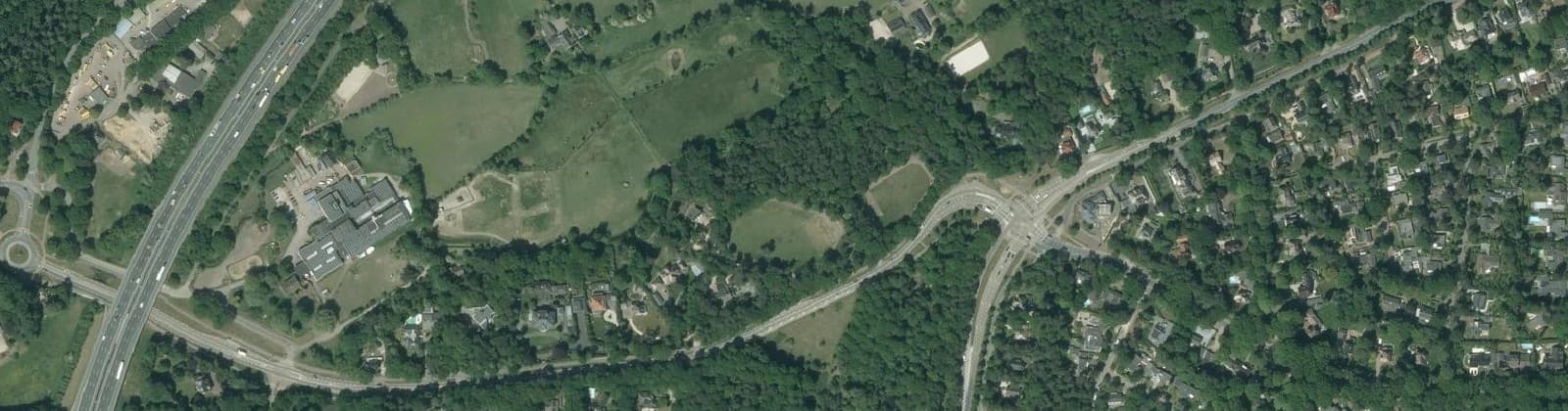 Luchtfoto van Heelsum ten oosten van de rijksweg