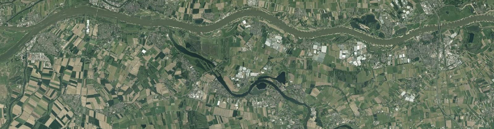 Luchtfoto van Wijk 01 Brakel