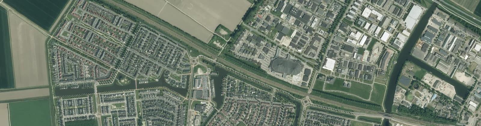 Luchtfoto van Wijk 01 Dronten west