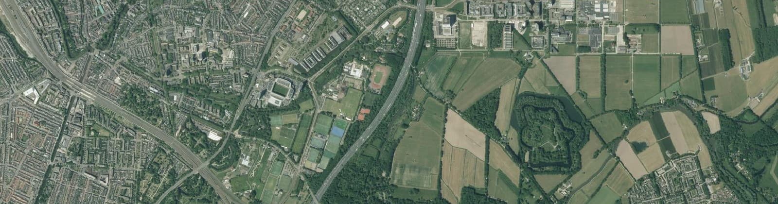 Luchtfoto van Wijk 05 Oost