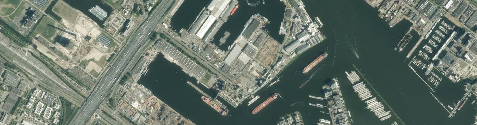 Luchtfoto van Coenhaven/Minervahaven
