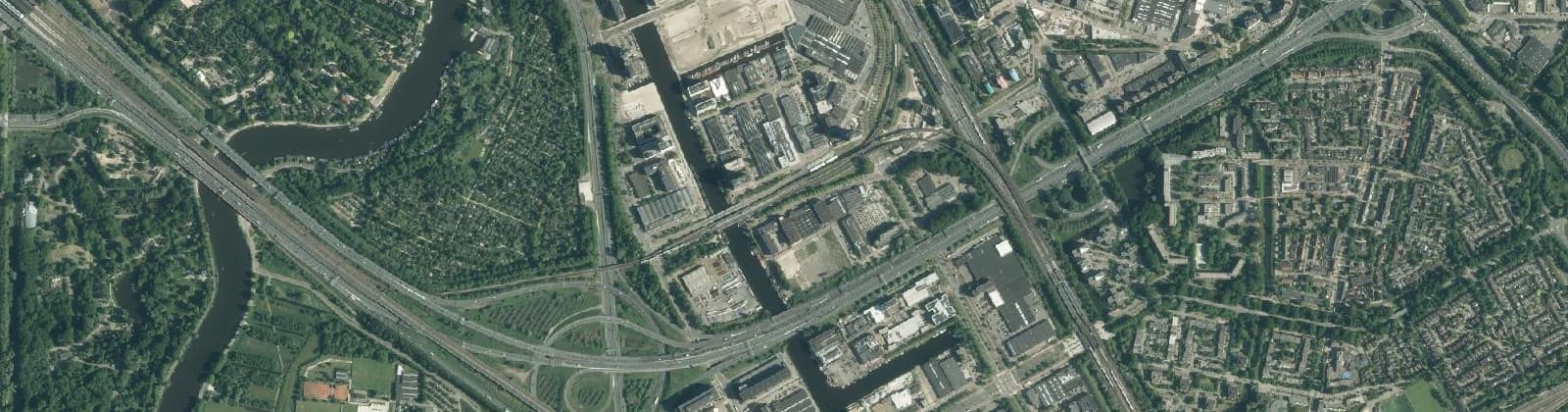 Luchtfoto van Omval/Overamstel
