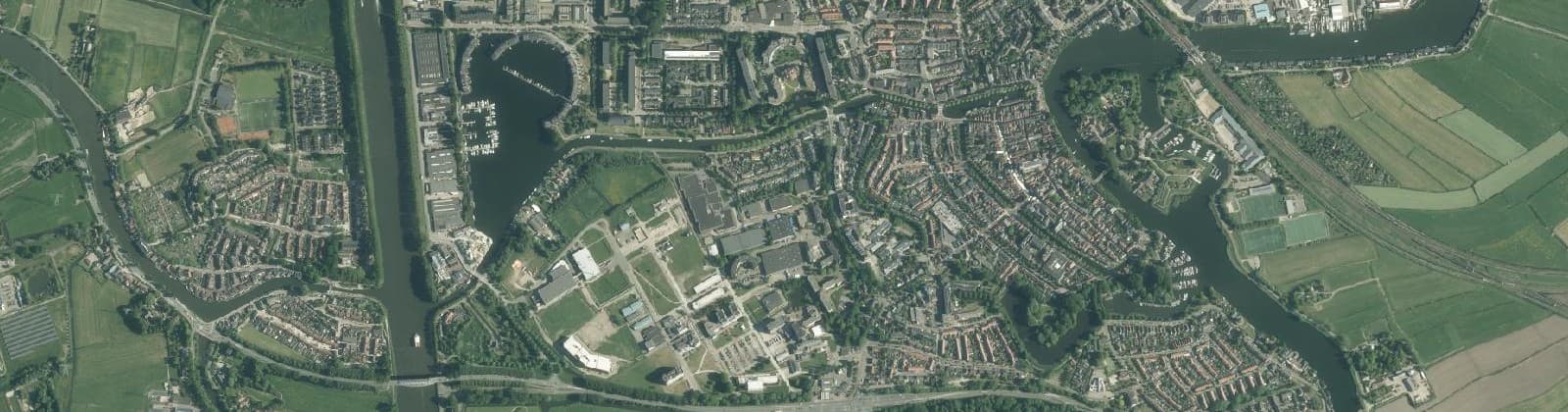 Luchtfoto van Weesp Binnenstad/Zuid