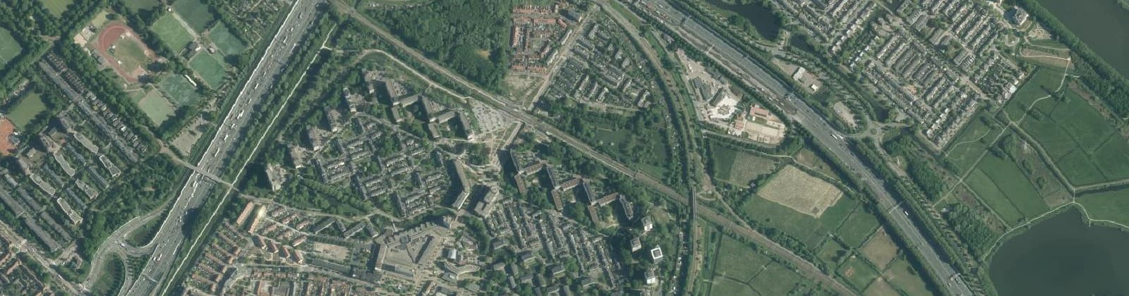 Luchtfoto van Diemen Centrum