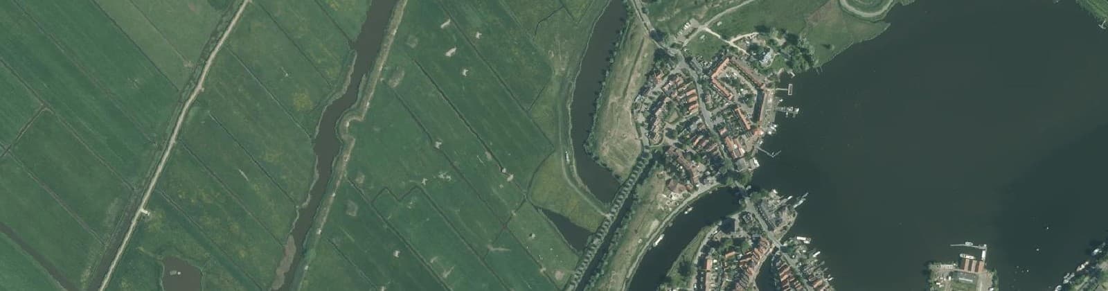 Luchtfoto van Spaarndam