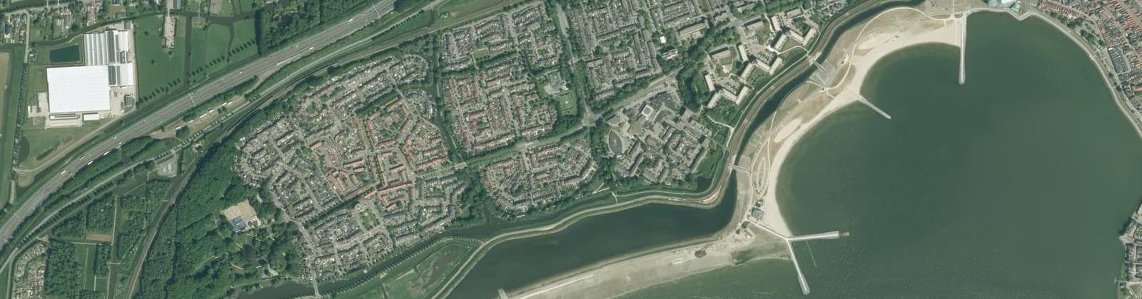 Luchtfoto van Wijk 13 Grote Waal