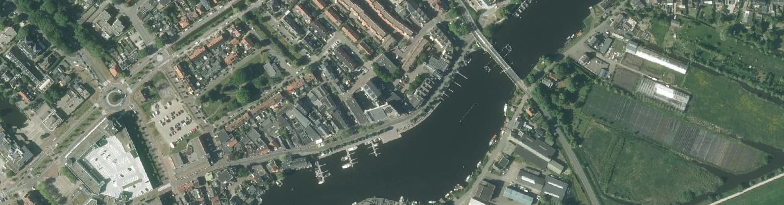 Luchtfoto van Wijk 15 Dorpscentrum