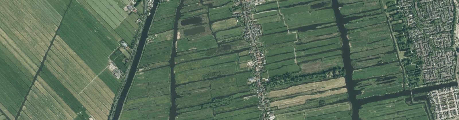 Luchtfoto van Westzaan