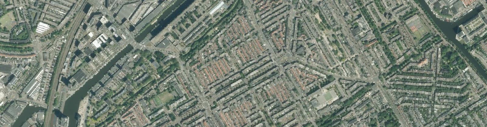 Luchtfoto van Wijk 38 Laakkwartier en Spoorwijk