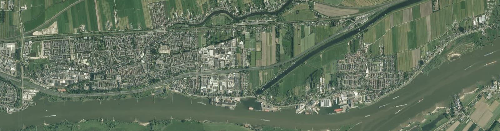 Luchtfoto van Neder Hardinxveld