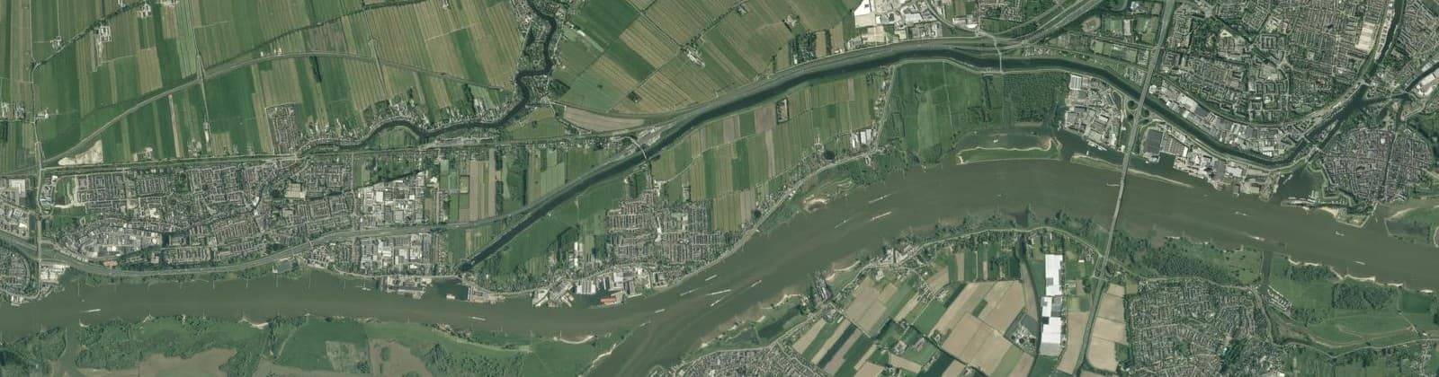 Luchtfoto van Boven Hardinxveld