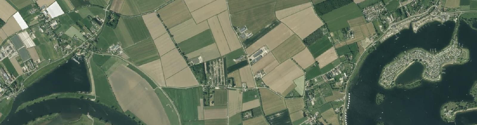 Luchtfoto van Wijk 07 Maasbommel