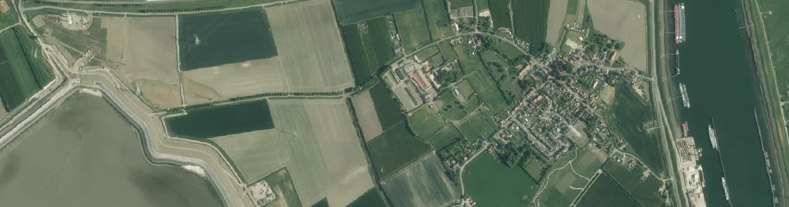 Luchtfoto van Wijk 02 Schore