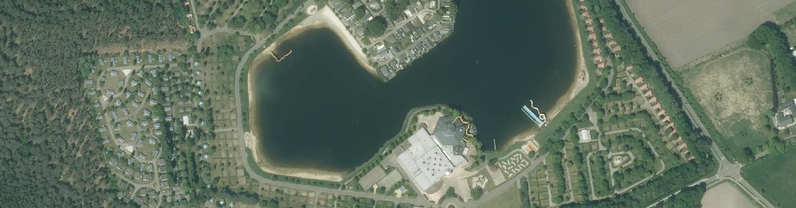 Luchtfoto van Ommel recreatie