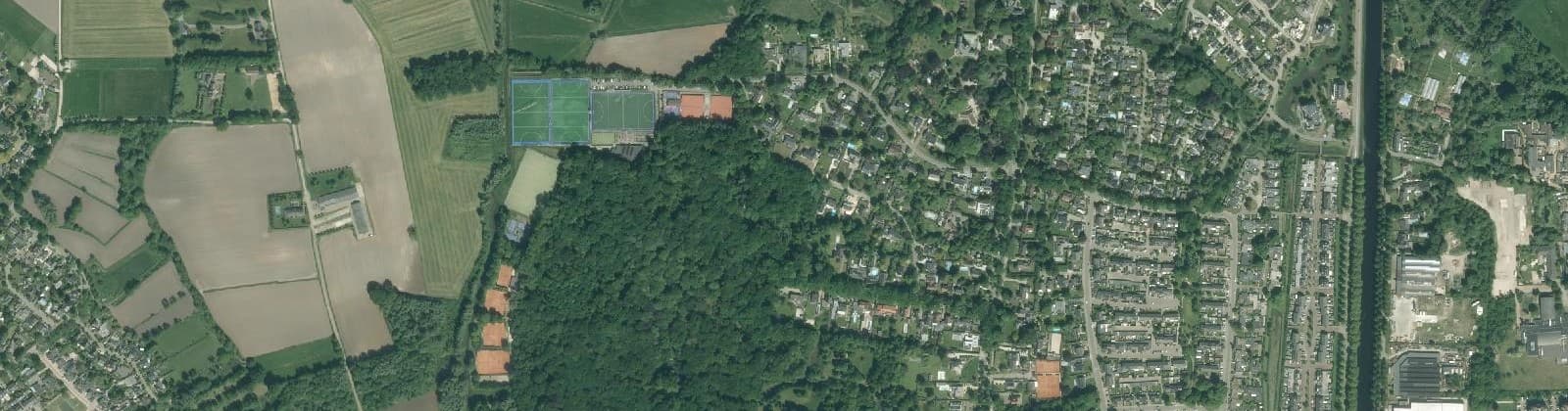 Luchtfoto van Wijk 16 Warande