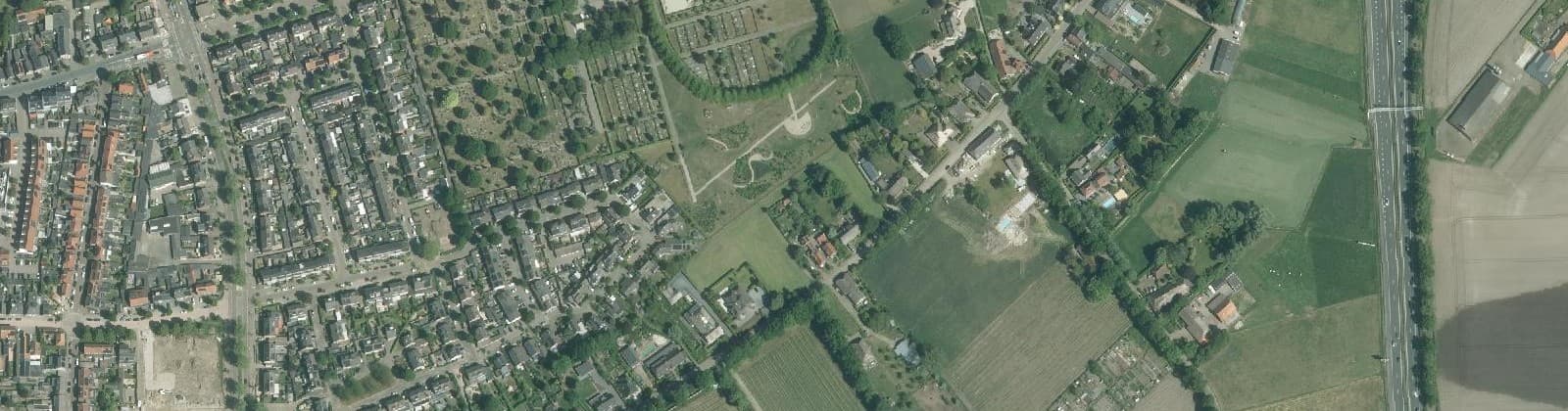Luchtfoto van Wijk 04 Leijsenakkers