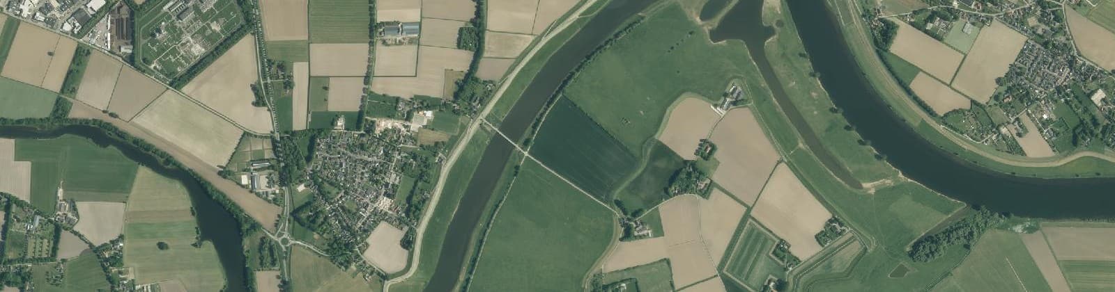 Luchtfoto van Overlangel