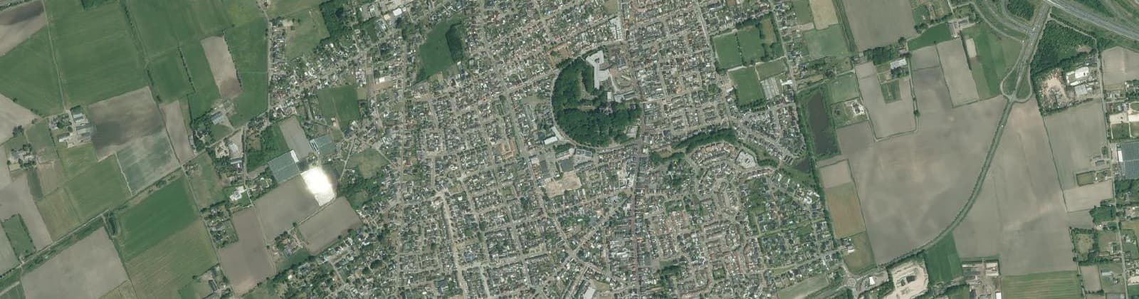 Luchtfoto van Wijk 01 Sint Willebrord