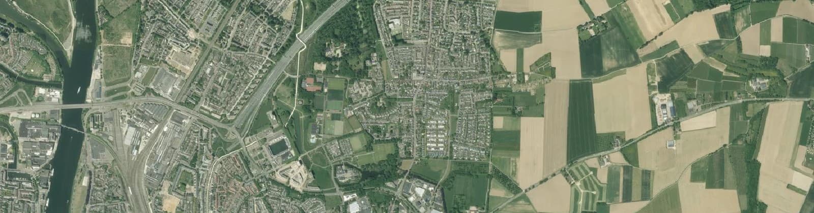 Luchtfoto van Wijk 04 Buitenwijk Oost