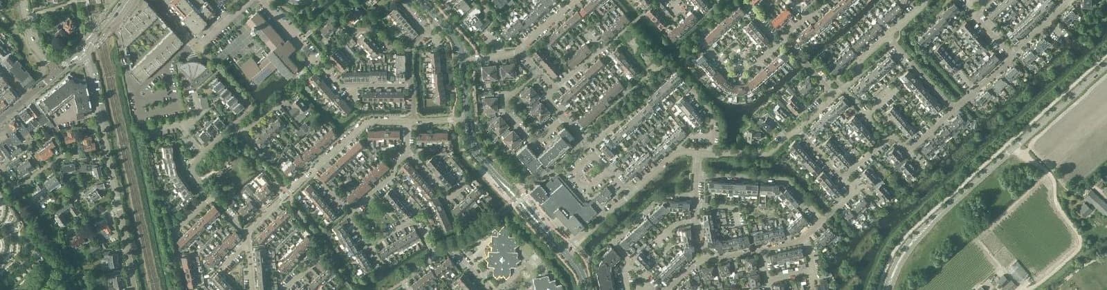 Luchtfoto van Voorhout Oosthout