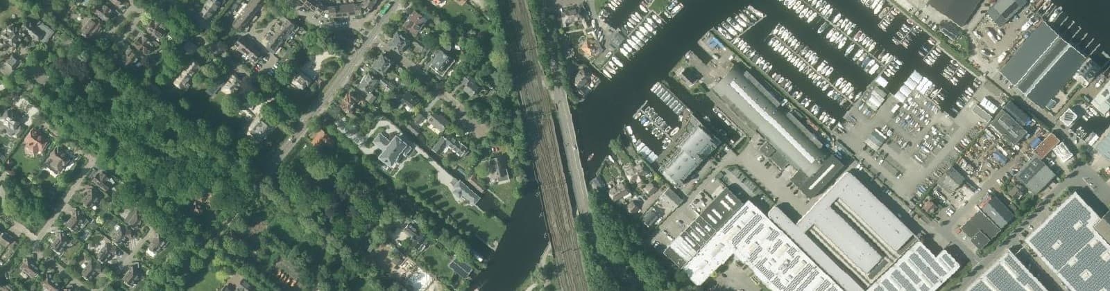 Luchtfoto van Warmond