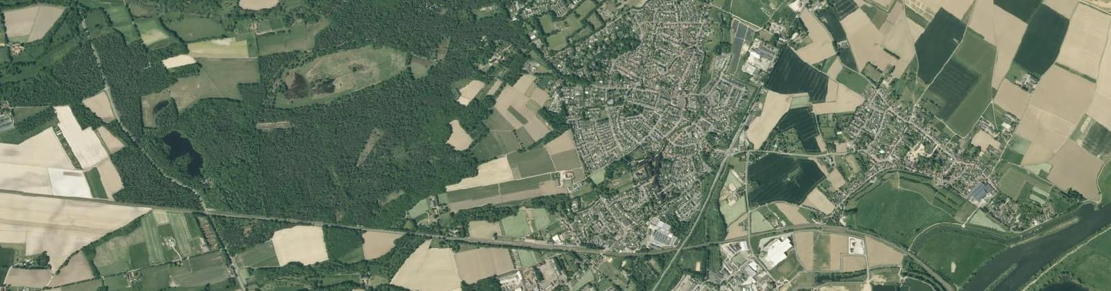 Luchtfoto van Haelen
