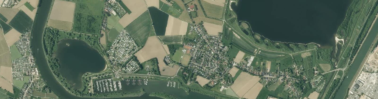Luchtfoto van Wijk 03 Ohé en Laak