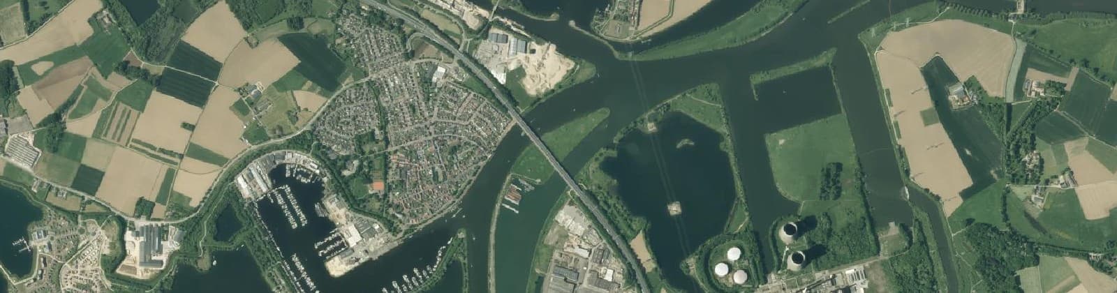 Luchtfoto van Wijk 07 Wessem