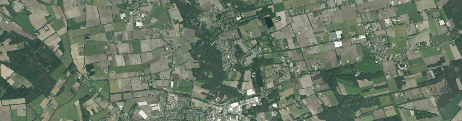 Luchtfoto van Wijk 03 Handel