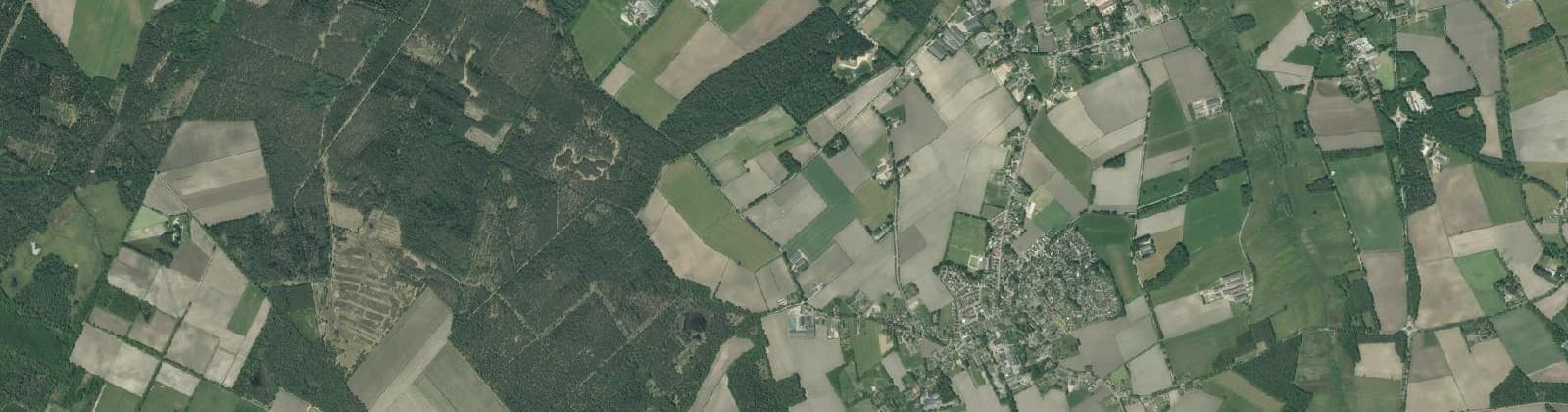 Luchtfoto van Wijk 01 Hooge Mierde