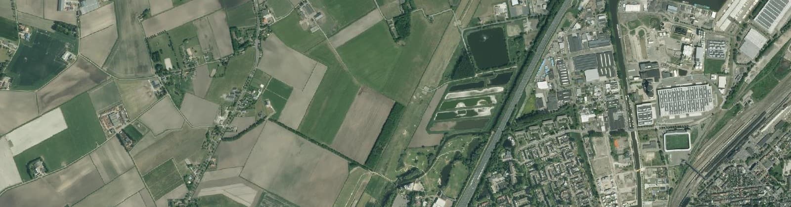 Luchtfoto van Wijk 03 West