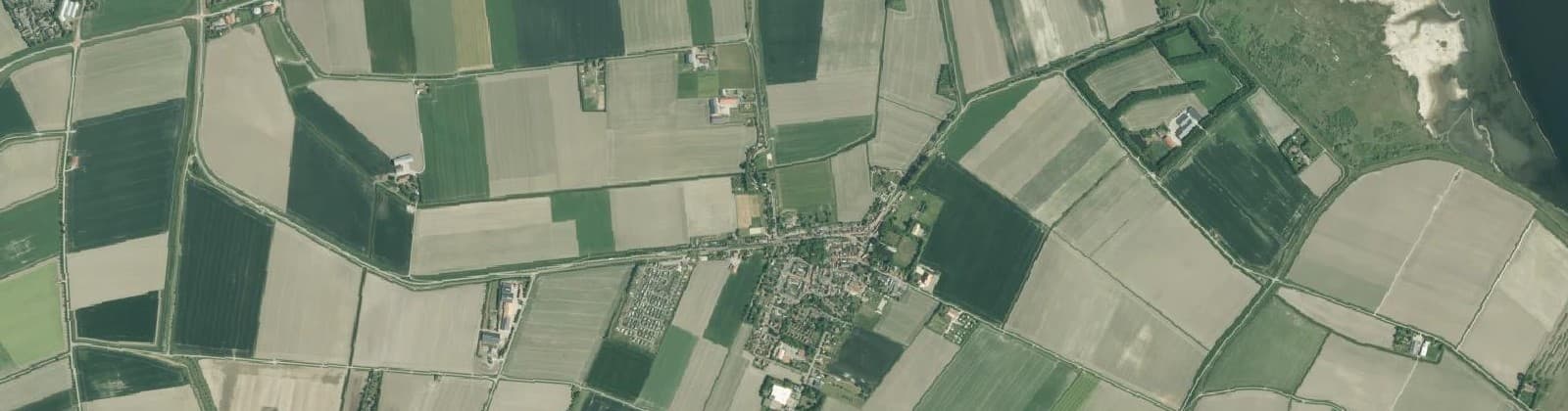 Luchtfoto van Wijk 02 Zonnemaire